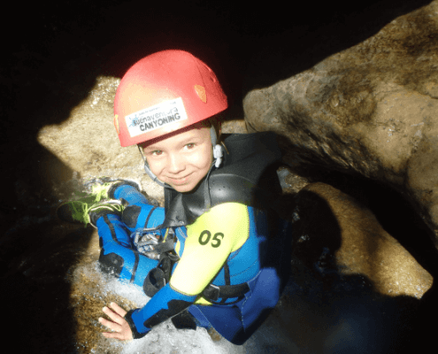 Escapada en familia: Barranquismo con niños en Alquézar y Buenaventura, Sierra de Guara, Huesca.